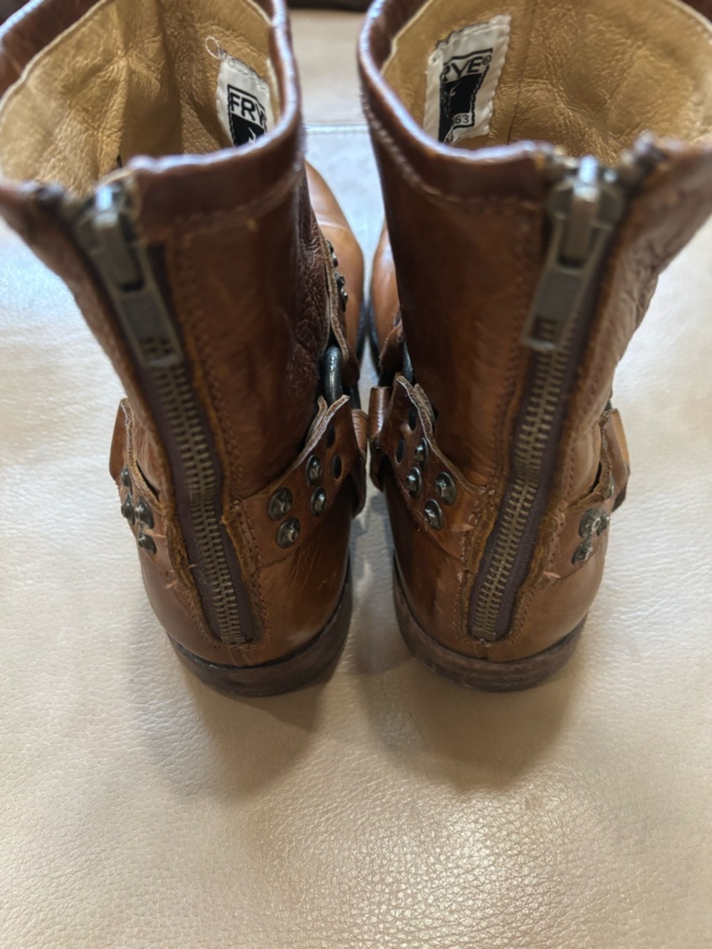 FRYE Philip studded harness cognac  brown Leather biker Ankle Booties size 9.5 - Picture 5 of 10